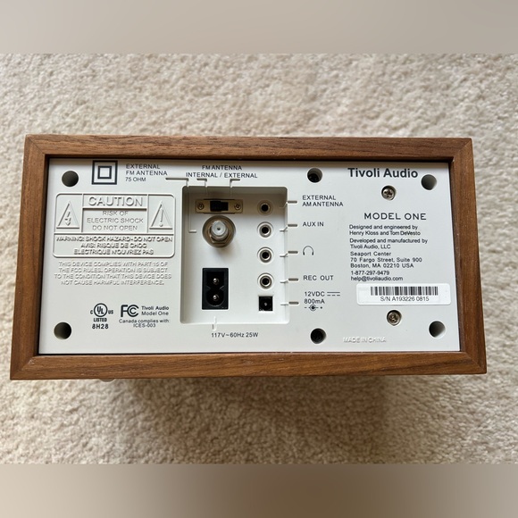 Tivoli Audio Model One AM / FM Table Radio, Classic / Walnut, 2.4 Lb - Picture 6 of 12